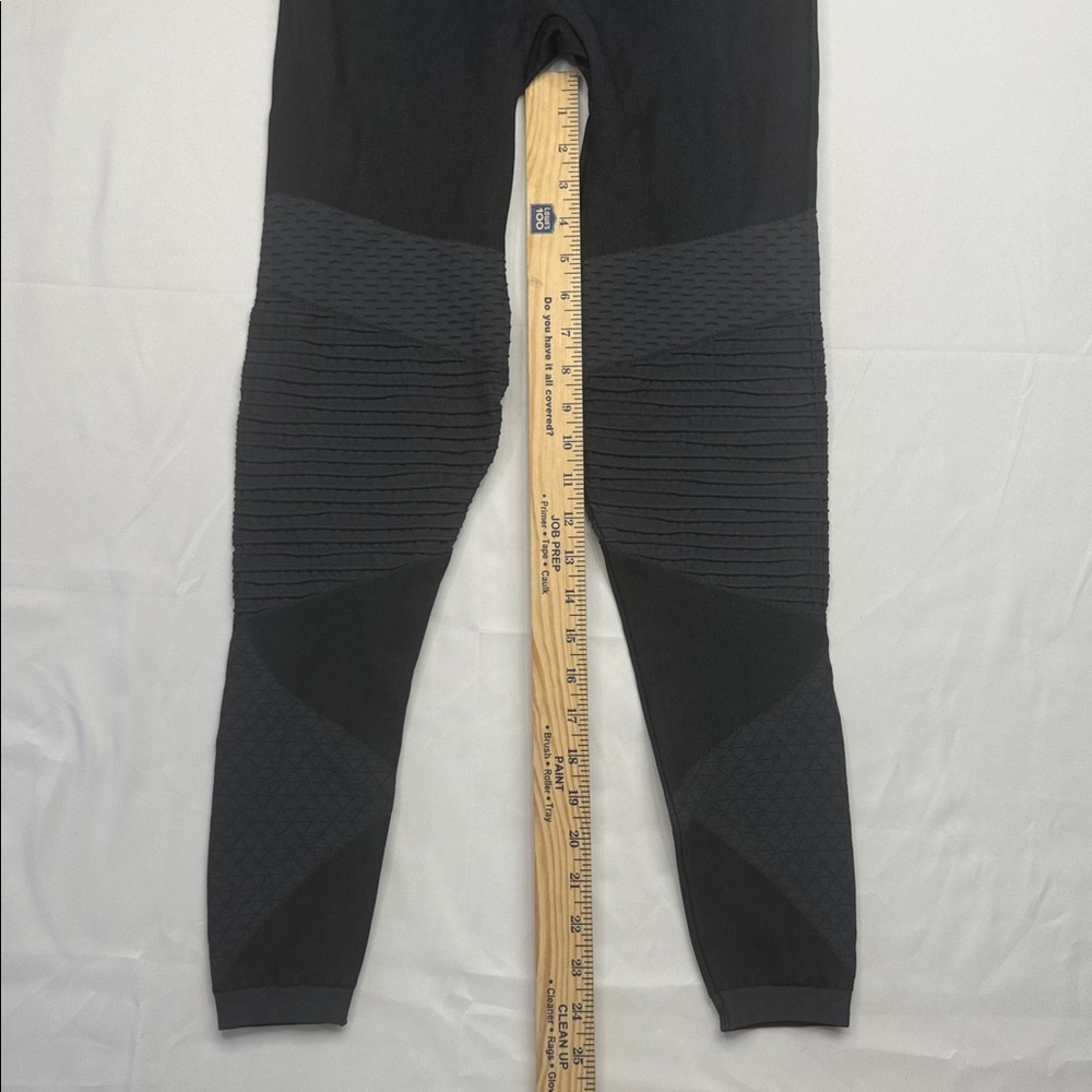 SPANX Look‎ at Me Now Seamless Moto Leggings in black size XL women’s pull on - Picture 5 of 8
